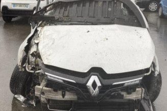 Poignee porte arriere gauche RENAULT CLIO 4
