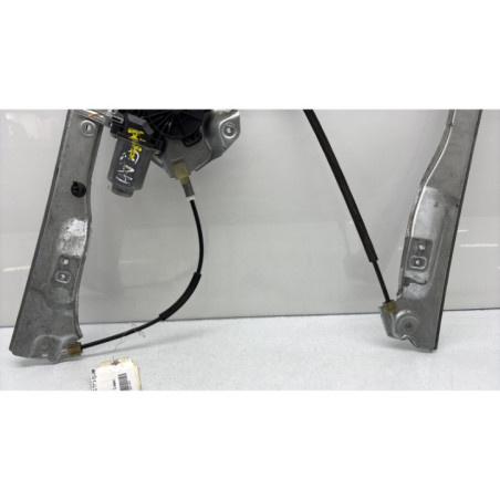 Leve vitre electrique avant gauche RENAULT CLIO 3