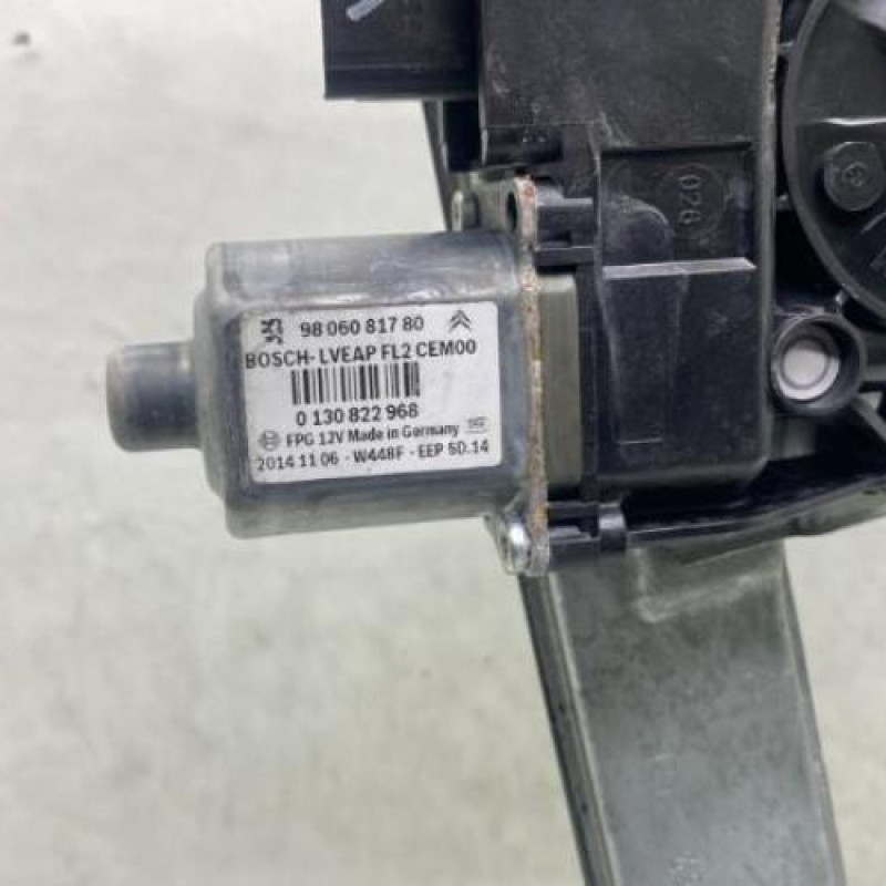 Leve vitre electrique avant droit PEUGEOT 2008 1 Photo n°5