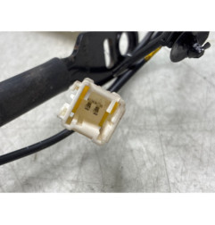 Attache ceinture avant gauche PEUGEOT 308 1 SW