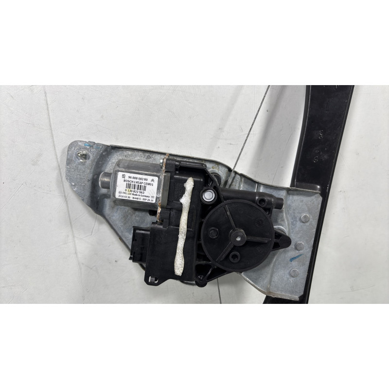 Leve vitre electrique avant gauche PEUGEOT 508 1 SW Photo n°3