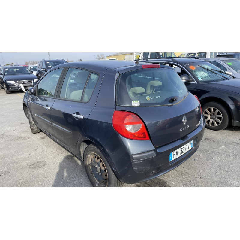 Plage arriere RENAULT CLIO 3 Photo n°8