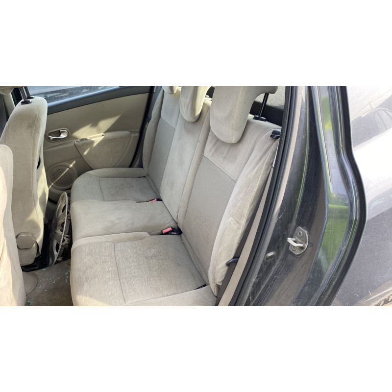 Plage arriere RENAULT CLIO 3 Photo n°16