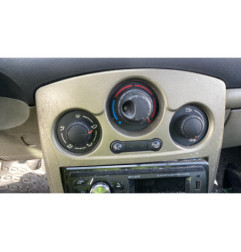 Plage arriere RENAULT CLIO 3