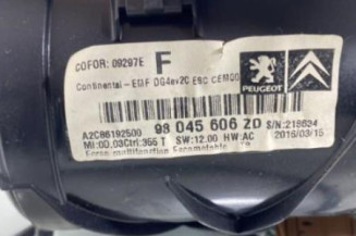 Ecran GPS PEUGEOT 3008 1