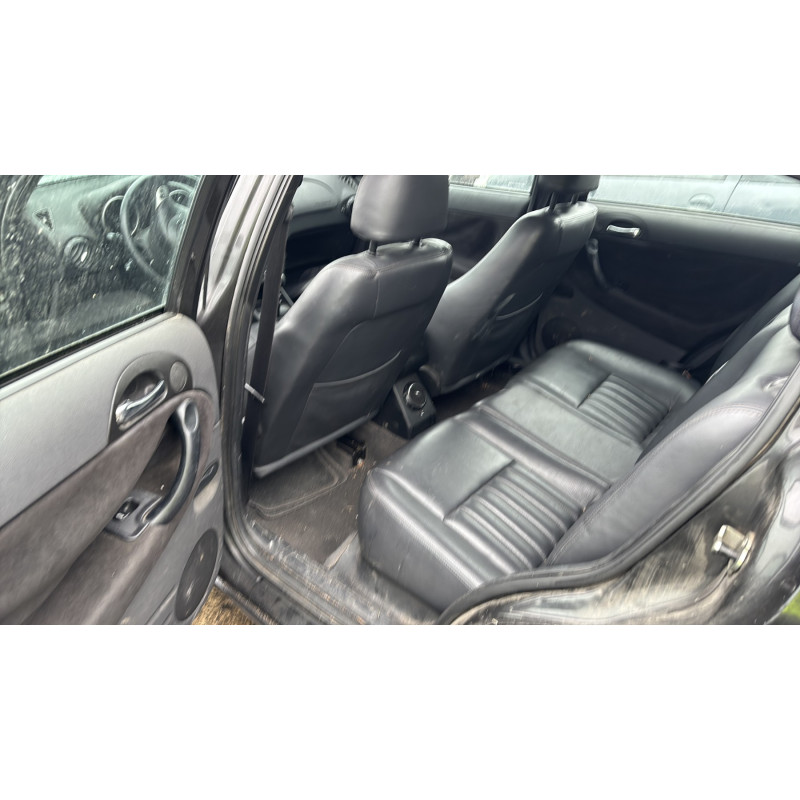 Feu arriere principal gauche (feux) ALFA ROMEO 147 Photo n°16