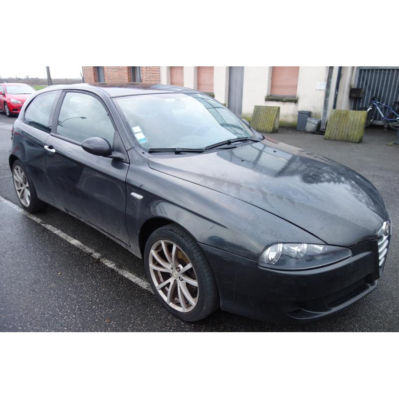 Feu arriere principal gauche (feux) ALFA ROMEO 147 Photo n°5