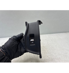 Interrupteur de leve vitre arriere droit AUDI Q2 Photo n°1