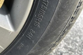 Poignee porte avant droit TOYOTA YARIS 3