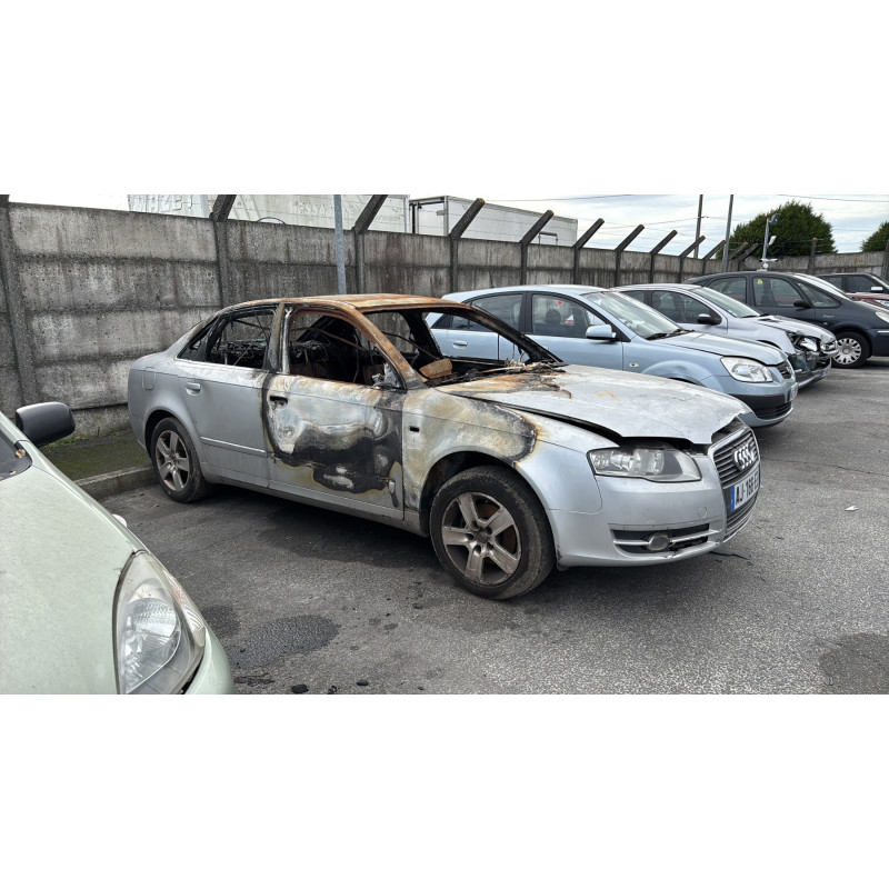 Feu arriere secondaire gauche (feux) AUDI A4 2 Photo n°6