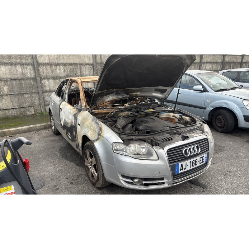 Feu arriere secondaire gauche (feux) AUDI A4 2 Photo n°8