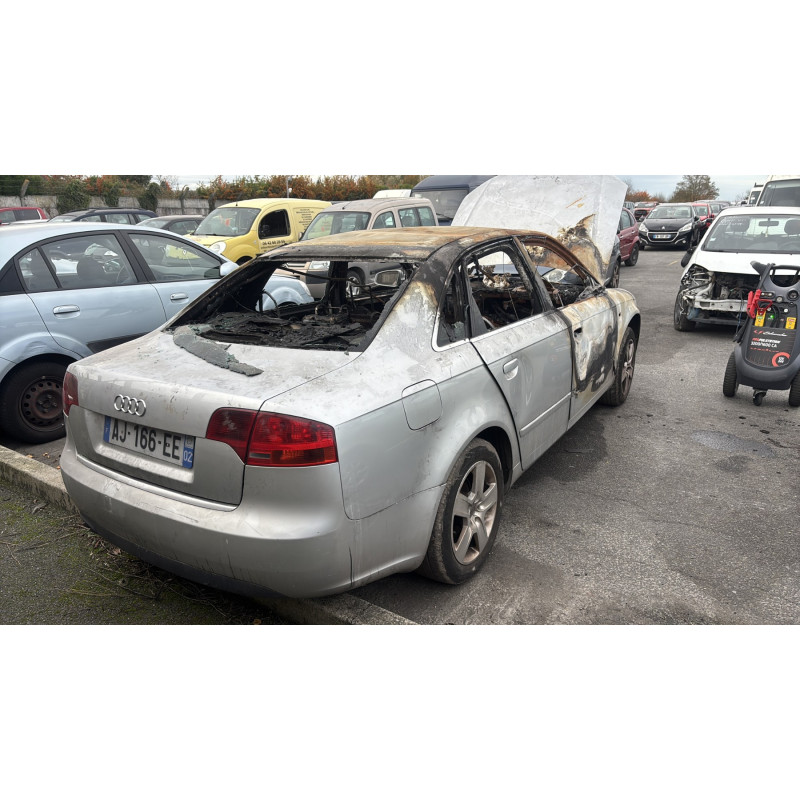 Feu arriere secondaire gauche (feux) AUDI A4 2 Photo n°11
