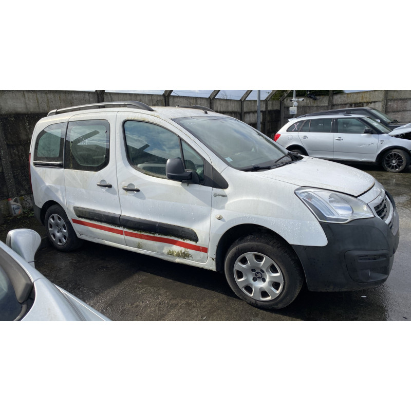 Leve vitre electrique avant gauche PEUGEOT PARTNER 2 Photo n°13