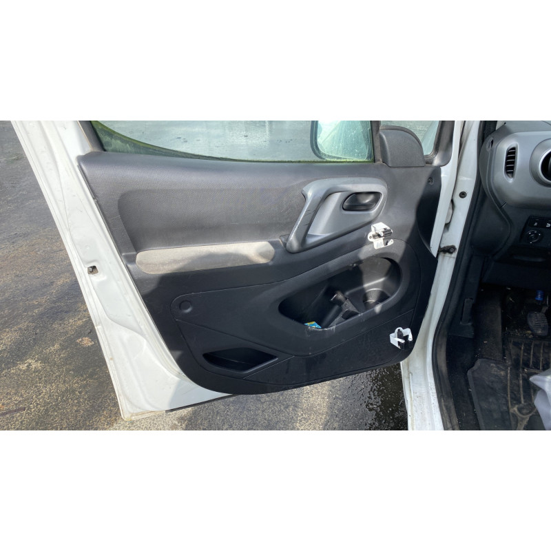 Leve vitre electrique avant gauche PEUGEOT PARTNER 2 Photo n°15