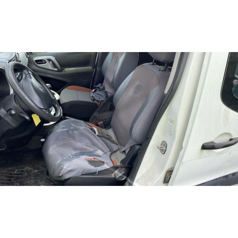Leve vitre electrique avant gauche PEUGEOT PARTNER 2 Photo n°16
