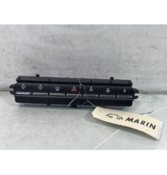 Bouton de warning PEUGEOT 5008 1