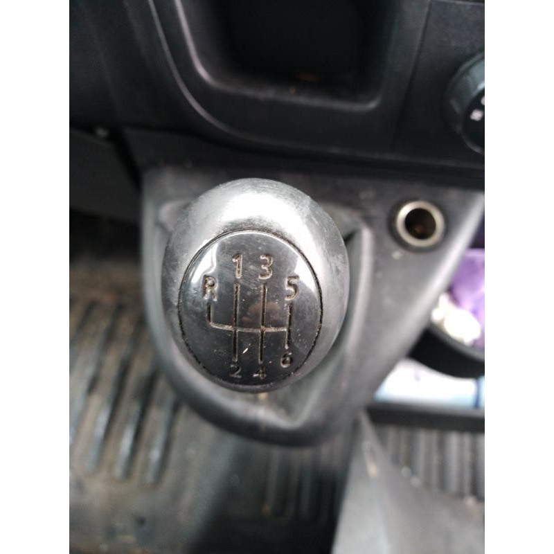 Vitre avant gauche RENAULT MASTER 3 Photo n°7