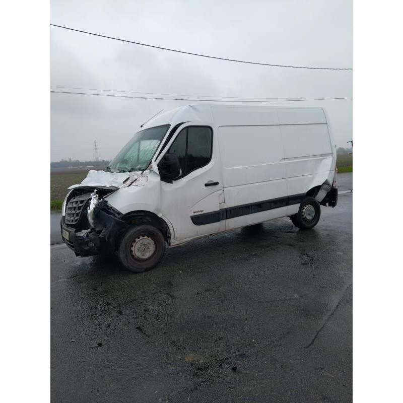 Vitre avant gauche RENAULT MASTER 3 Photo n°8
