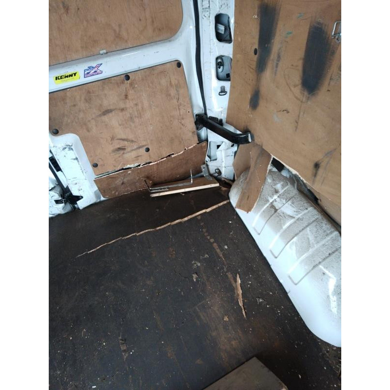 Vitre avant gauche RENAULT MASTER 3 Photo n°14