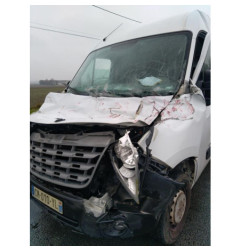 Vitre avant gauche RENAULT MASTER 3
