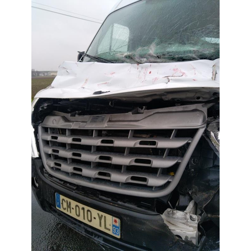 Vitre avant gauche RENAULT MASTER 3 Photo n°19
