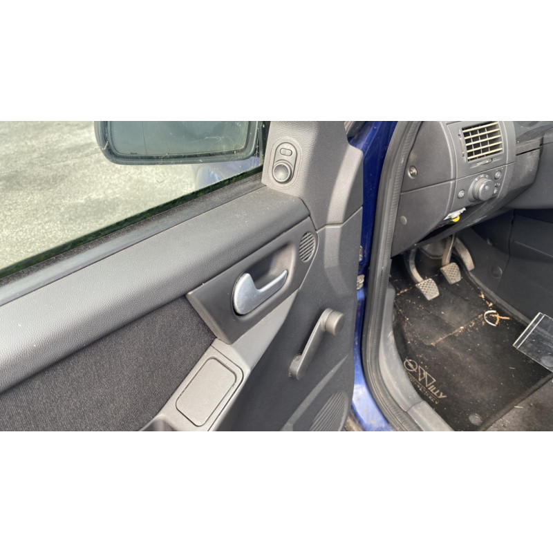 Feu arriere principal gauche (feux) OPEL MERIVA A Photo n°4