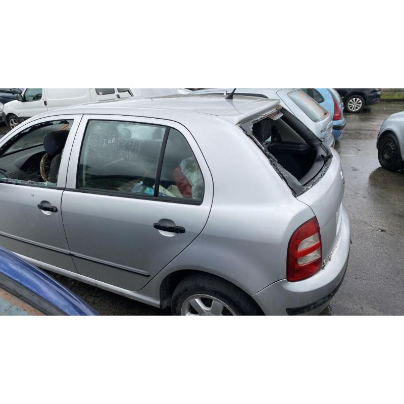 Feu arriere principal gauche (feux) SKODA FABIA 1 Photo n°6
