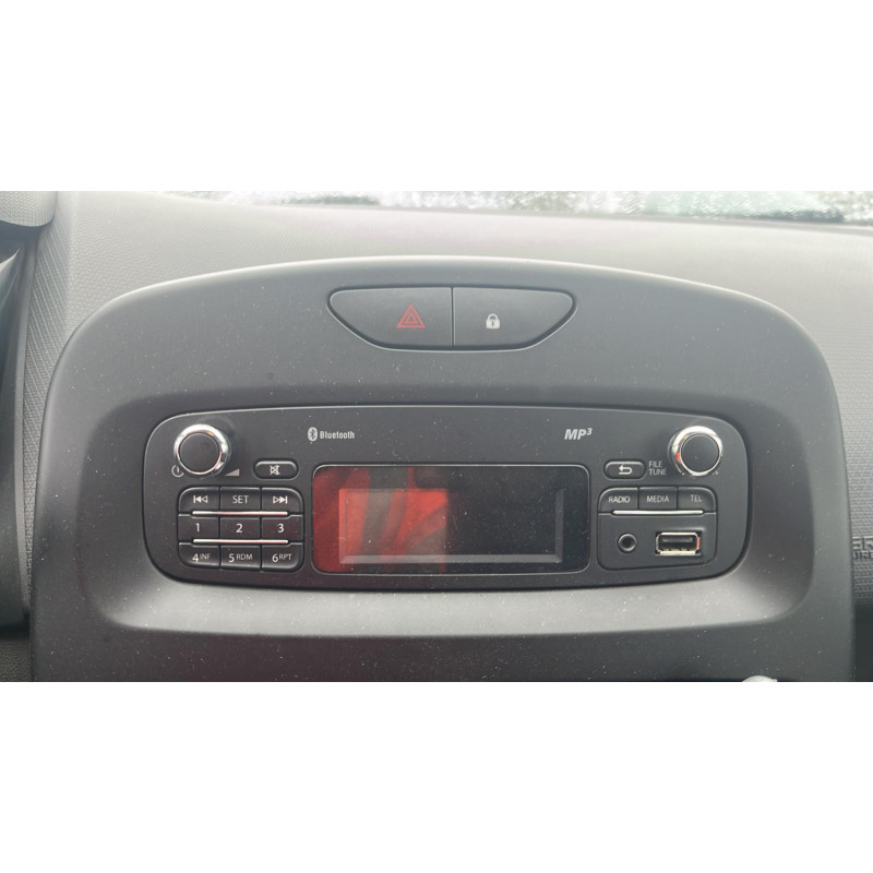 Feu arriere principal gauche (feux) RENAULT CLIO 4 Photo n°12