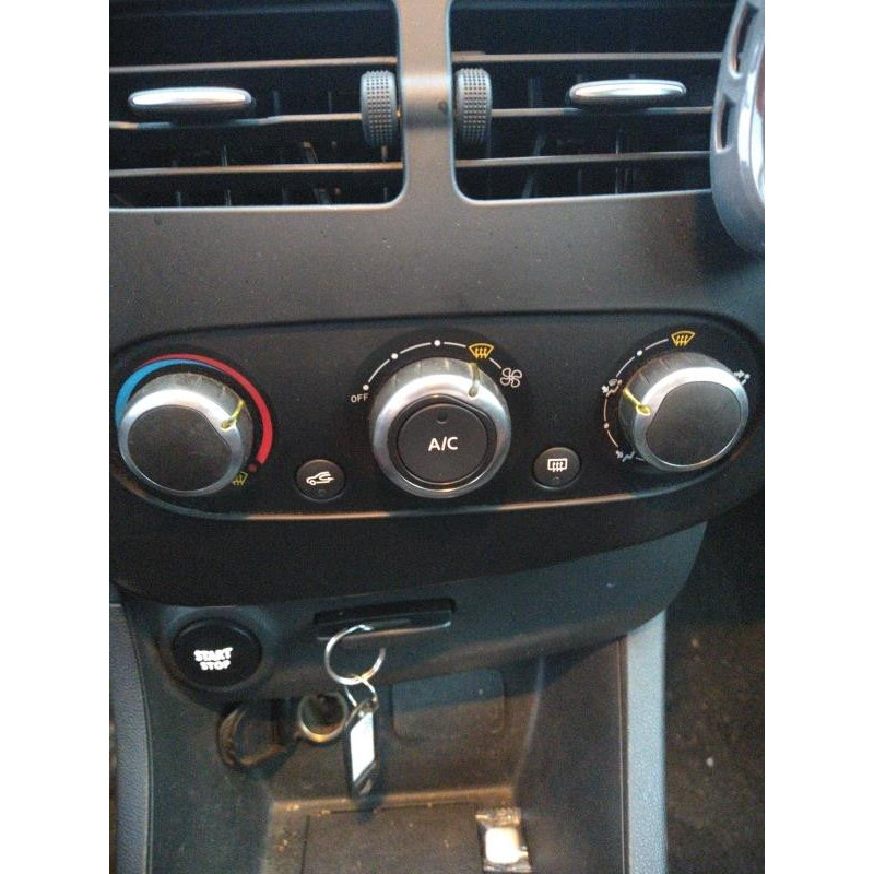 Feu arriere principal gauche (feux) RENAULT CLIO 4 Photo n°18