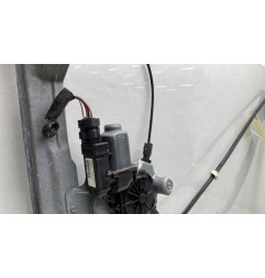 Leve vitre electrique avant gauche RENAULT CLIO 3 Photo n°1
