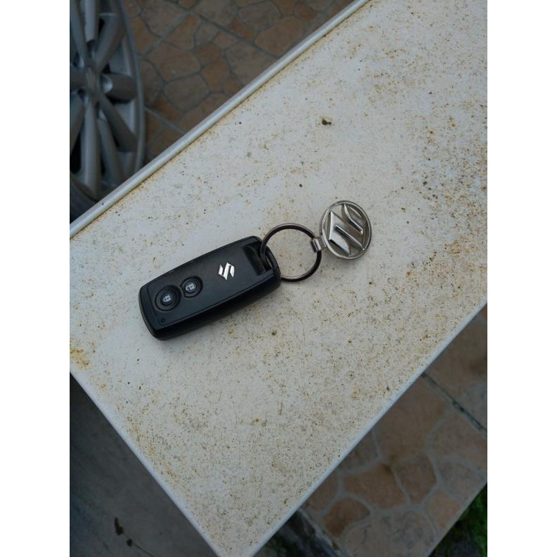 Custode arriere droit SUZUKI SWIFT 3 Photo n°6