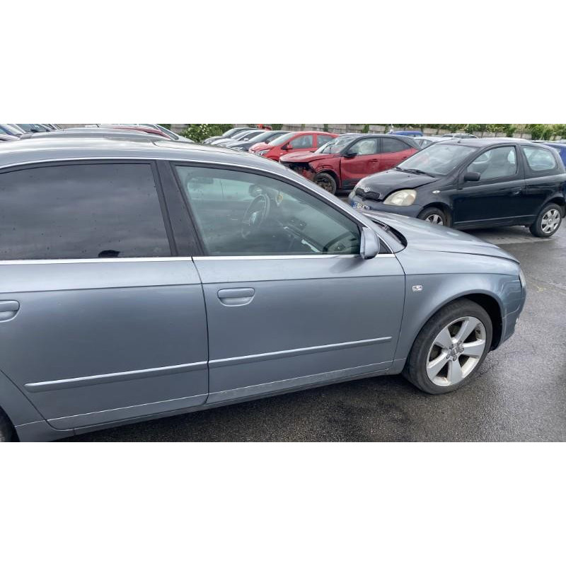 Feu arriere secondaire droit (feux) AUDI A4 2 Photo n°4