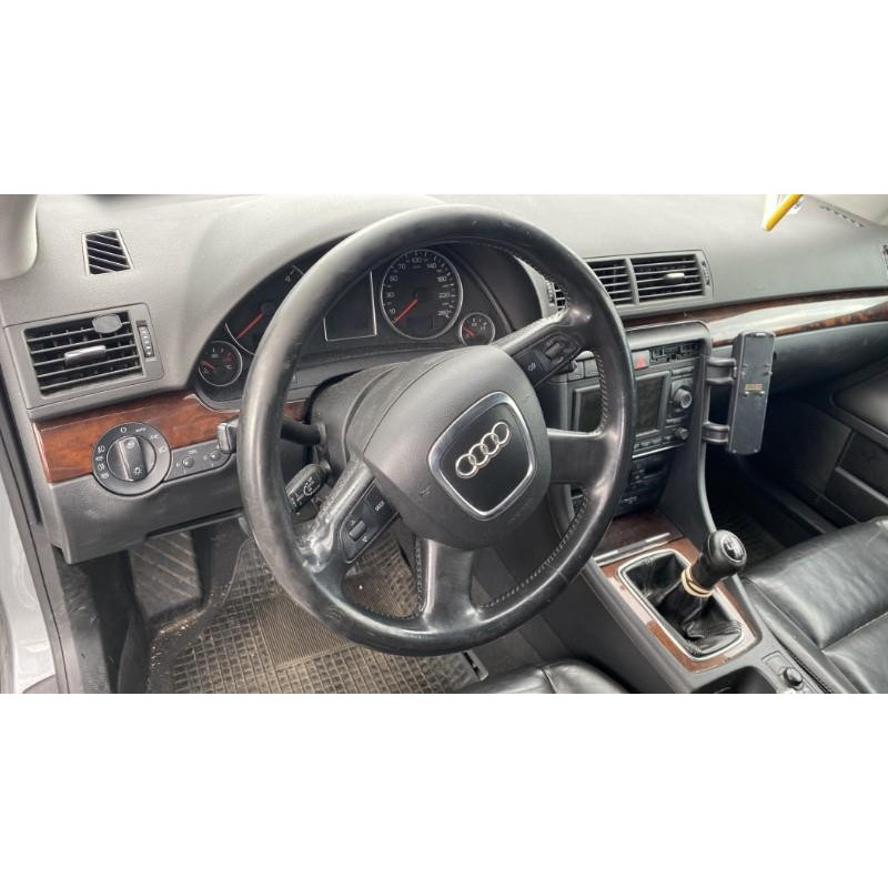 Feu arriere secondaire droit (feux) AUDI A4 2 Photo n°7