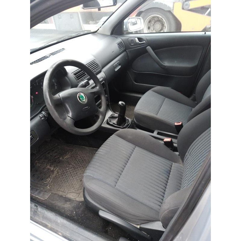 Feu arriere principal gauche (feux) SKODA OCTAVIA 1 Photo n°14