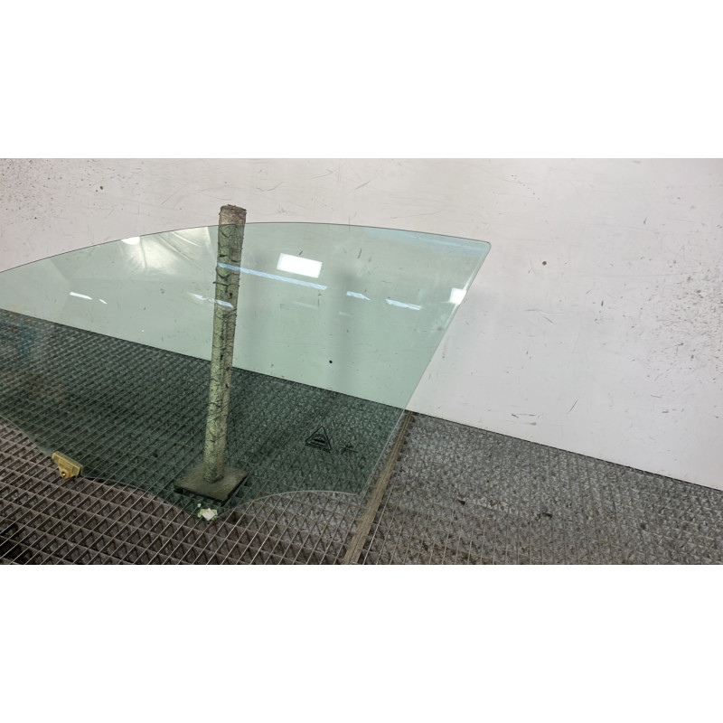 Vitre avant gauche HYUNDAI I 30 2 Photo n°3