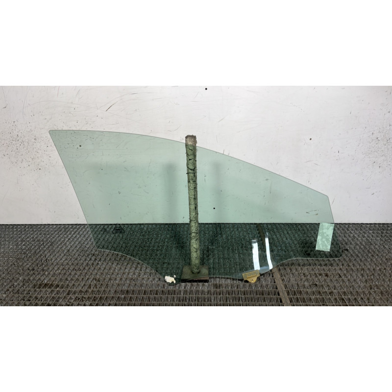 Vitre avant gauche HYUNDAI I 30 2 Photo n°4