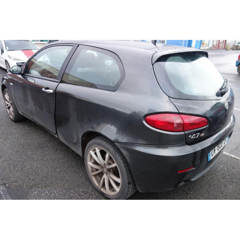 Feu arriere principal gauche (feux) ALFA ROMEO 147 Photo n°11
