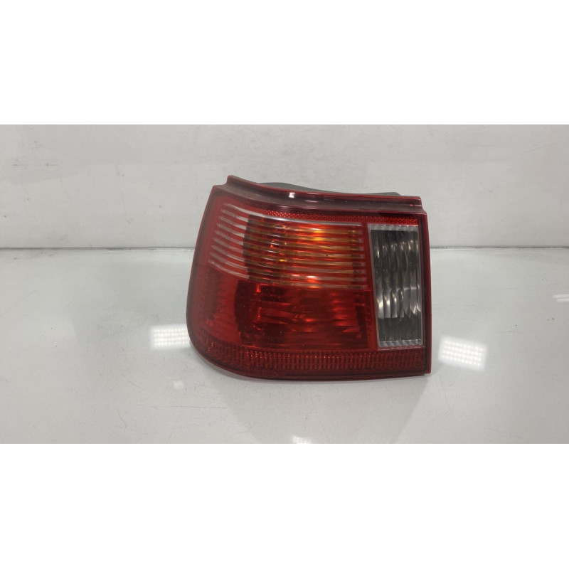 Feu arriere principal gauche (feux) SEAT IBIZA 2 Photo n°2
