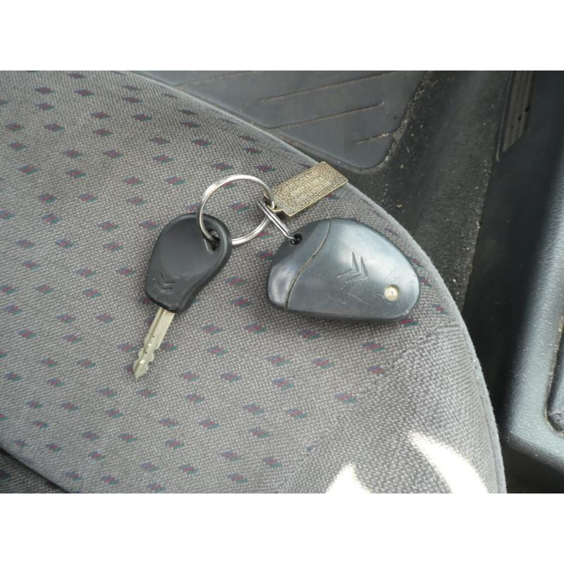 Feu arriere principal droit (feux) CITROEN XANTIA Photo n°6