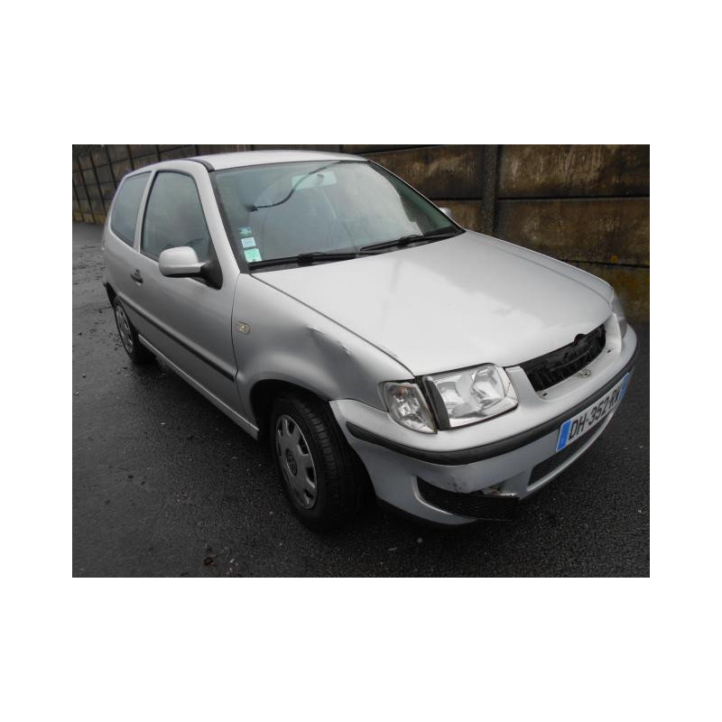 Feu arriere principal droit (feux) VOLKSWAGEN POLO 3 Photo n°11