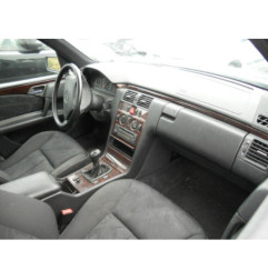 Feu arriere secondaire gauche (feux) MERCEDES CLASSE E 210