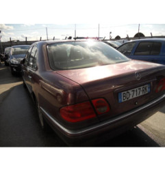 Feu arriere secondaire droit (feux) MERCEDES CLASSE E 210