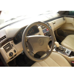 Feu arriere secondaire gauche (feux) MERCEDES CLASSE E 210