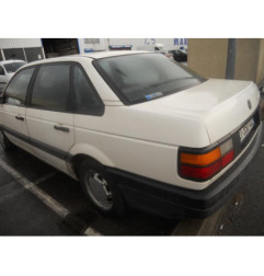 Feu arriere secondaire gauche (feux) VOLKSWAGEN PASSAT 3