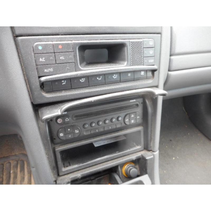 Feu arriere principal gauche (feux) RENAULT LAGUNA 1 Photo n°9