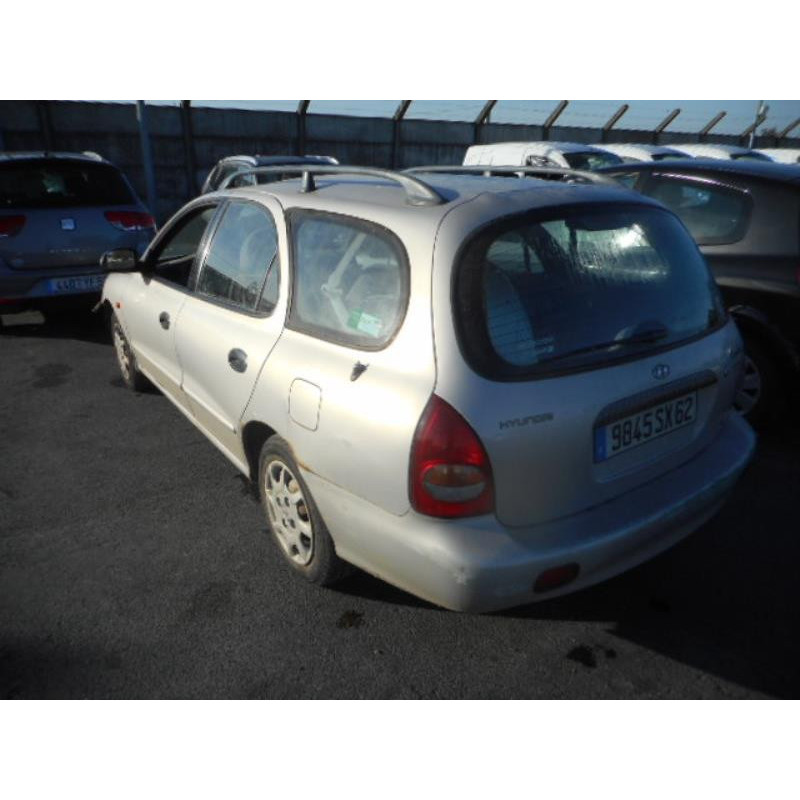 Feu arriere principal gauche (feux) HYUNDAI LANTRA 2 Photo n°10