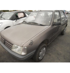 Feu arriere principal droit (feux) PEUGEOT 205