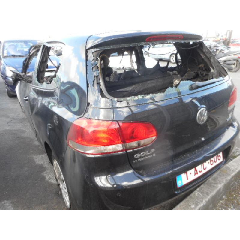 Feu arriere secondaire gauche (feux) VOLKSWAGEN GOLF 6 Photo n°6