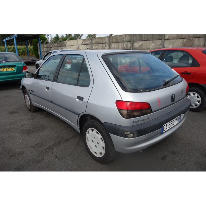 Feu arriere principal droit (feux) PEUGEOT 306 Photo n°9