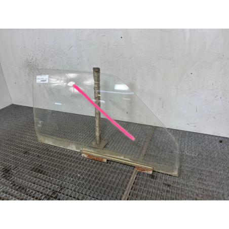Vitre avant droit PEUGEOT 205